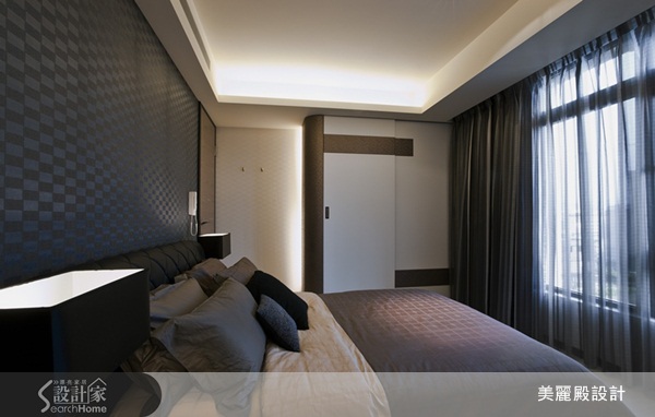 由於屋主常往返澳洲和台灣,原始空間的格局及風格,並